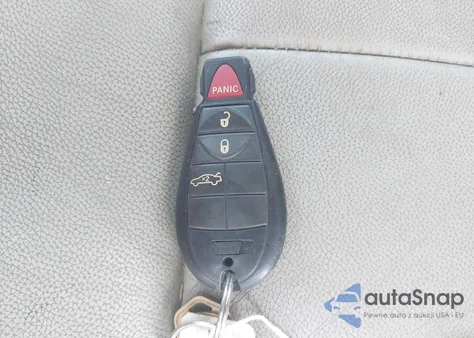 2010 Chrysler 300 Touring/Signature Series/Executive Series from USA, damaged, VIN 2C3CA5CV4AH305372